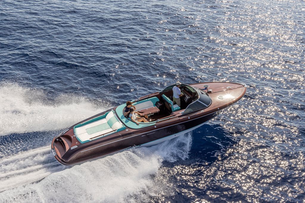 Riva_Anniversario-Limited1of18-New_External-0003.jpg