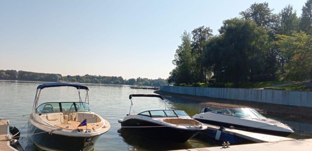 Три катера.jpg Три катера.jpg