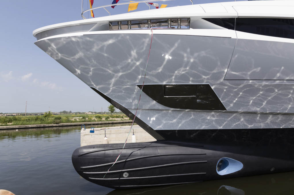 яхта mangusta gransport 54 3.jpg