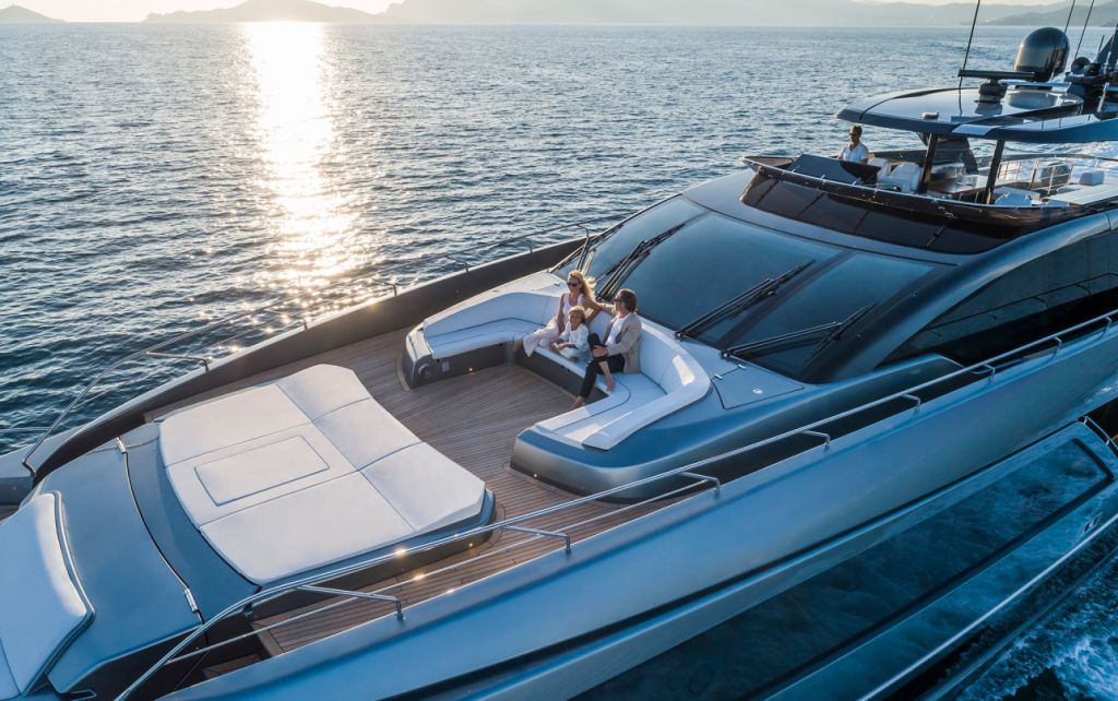 Яхта Riva 112' Dolcevita Super