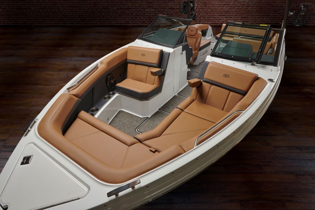 R8stdInt_15570.jpg R8stdInt_15570.jpg