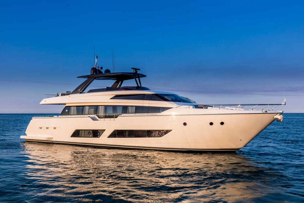 5807e460-a514-11e6-afd0-eb9209a37954_FerrettiYachts850NewCruising_0000_12785.jpg