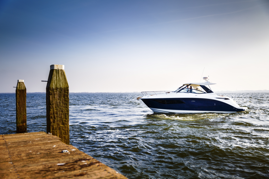 Jerome Wassenaar_Sea Ray 320 Sundancer_025.jpg