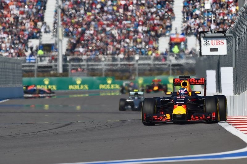 Formula_1_2016.jpg Formula_1_2016.jpg