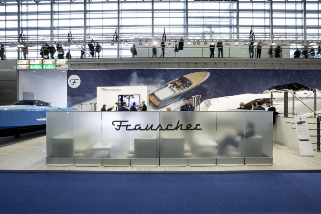 Frauscher стенд на выставке в Дюссельдорфе Frauscher стенд на выставке в Дюссельдорфе