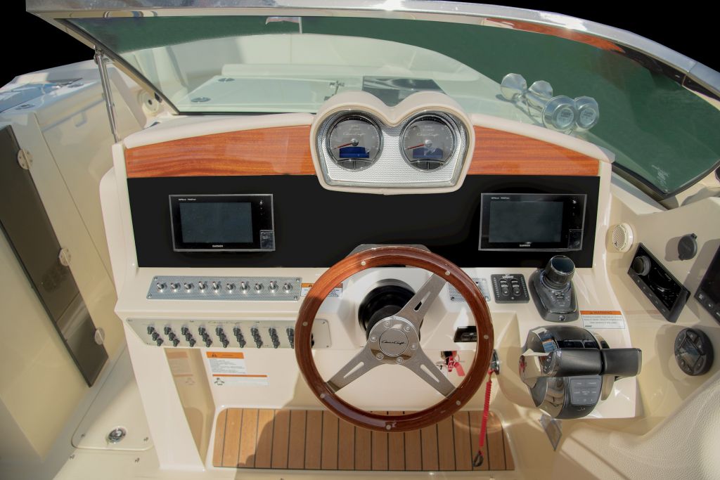 launch-34-dash.jpg launch-34-dash.jpg