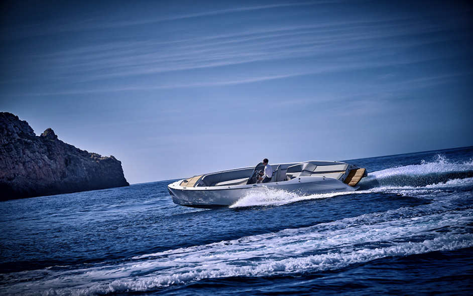 Катер Frauscher 858 Fantom Air Катер Frauscher 858 Fantom Air