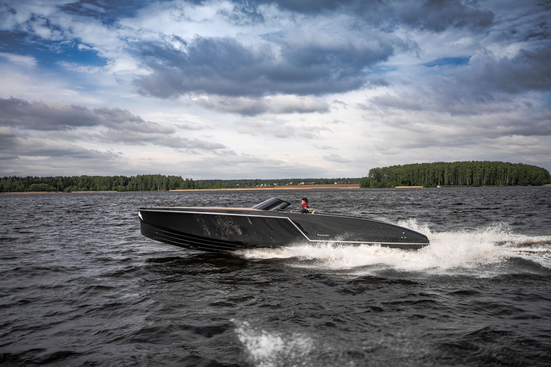 Frauscher 1017 GT (26 of 69).jpg Frauscher 1017 GT (26 of 69).jpg